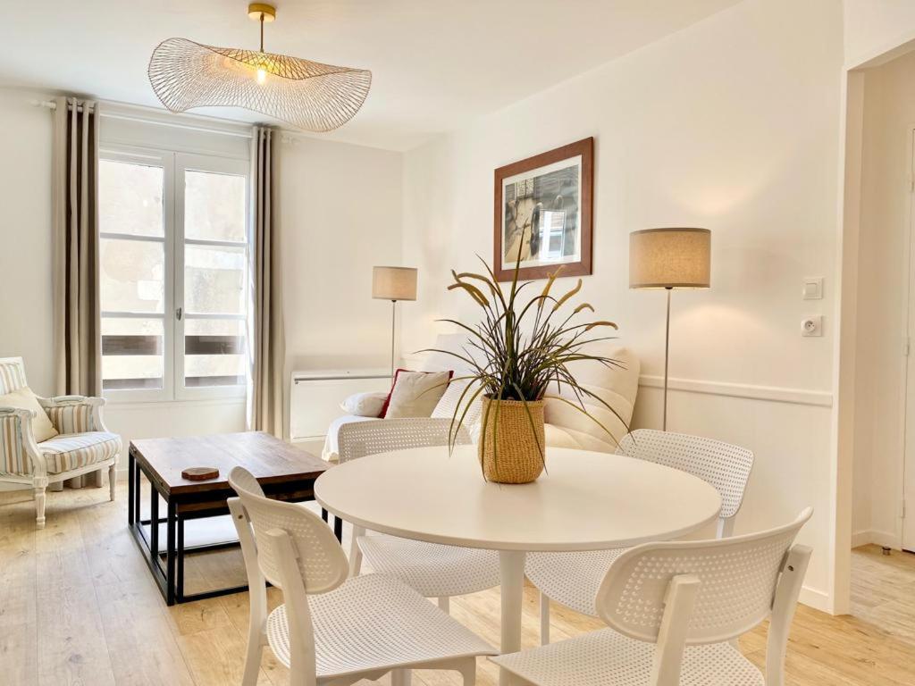 Appartement Elegant Avec Vue Sur Le Port Saint-Martin-de-Ré Kültér fotó