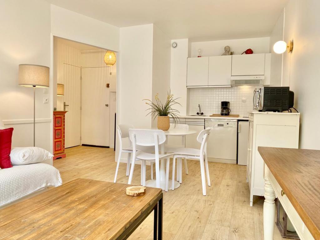 Appartement Elegant Avec Vue Sur Le Port Saint-Martin-de-Ré Kültér fotó
