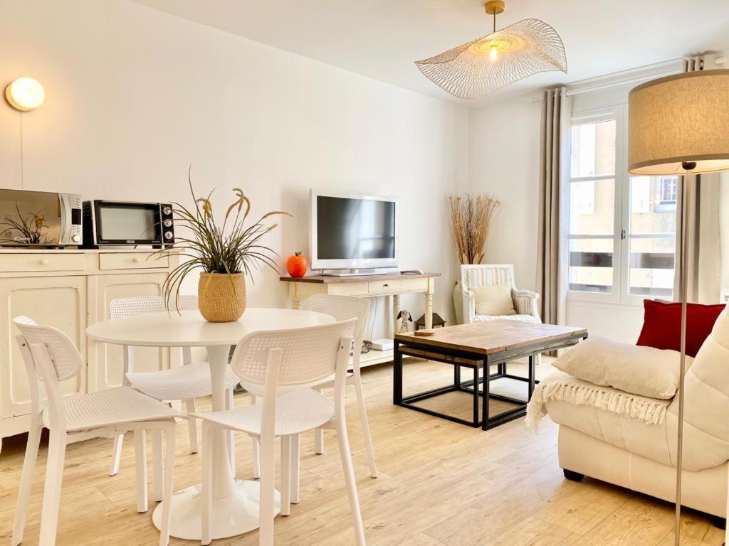 Appartement Elegant Avec Vue Sur Le Port Saint-Martin-de-Ré Kültér fotó